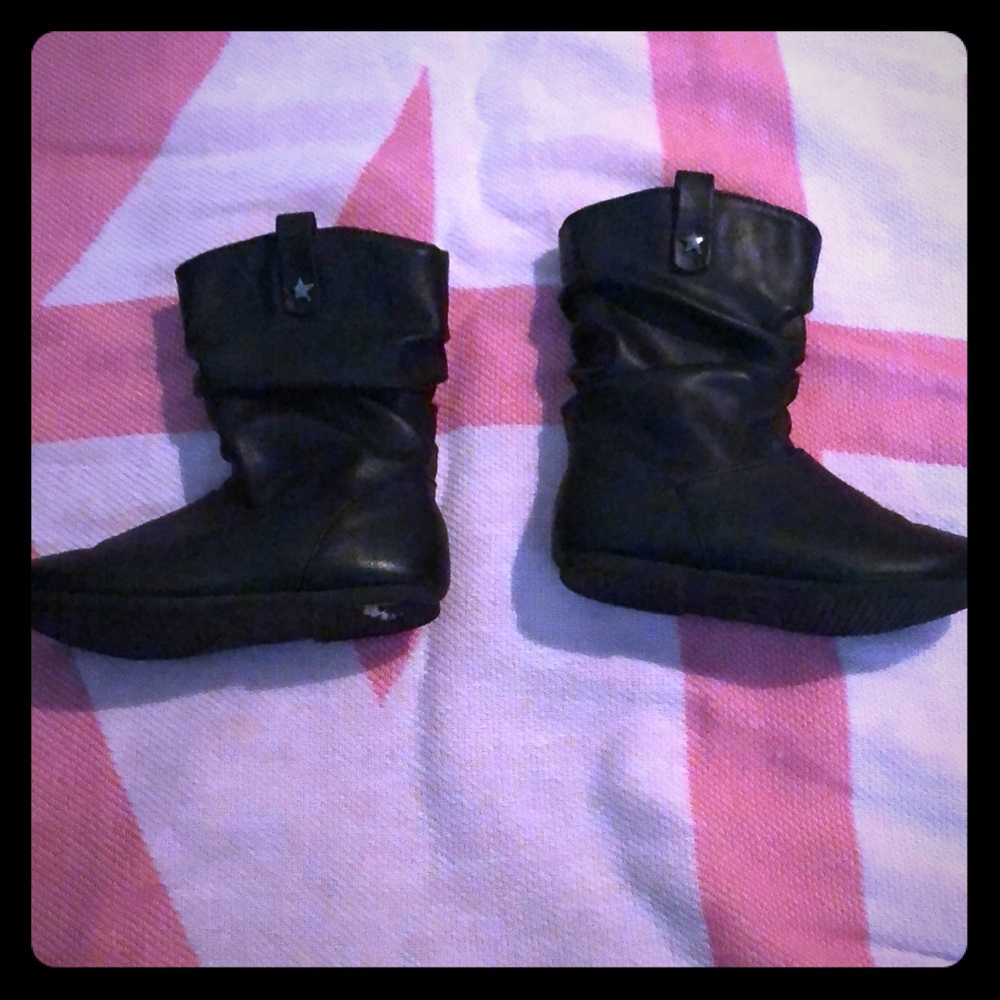 Children’s place boots for toddler girl